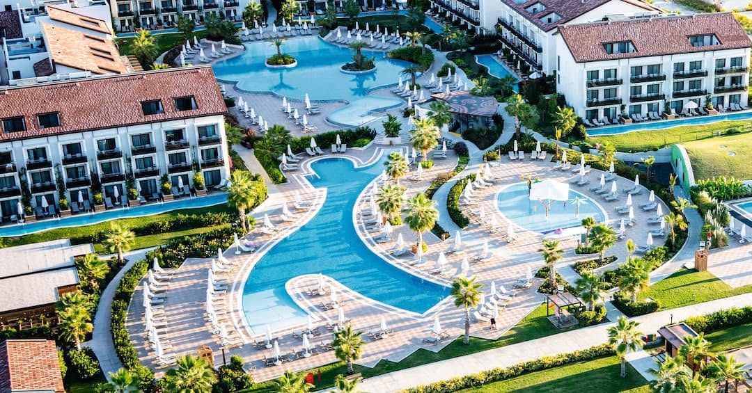 FIVE-STAR FAMILY LUXURY IN TURKEY