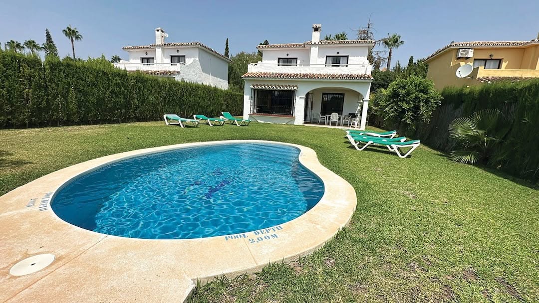 YOUR PEACEFUL COSTA DEL SOL VILLA ESCAPE