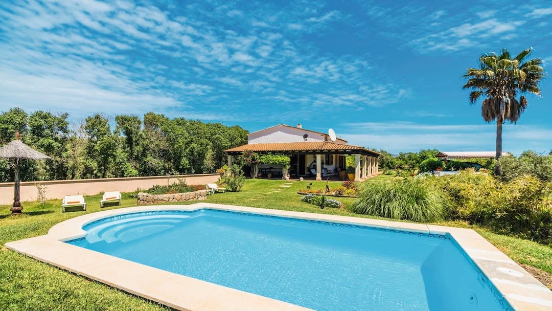 ESCAPE, UNWIND AND ENJOY MAJORCA
